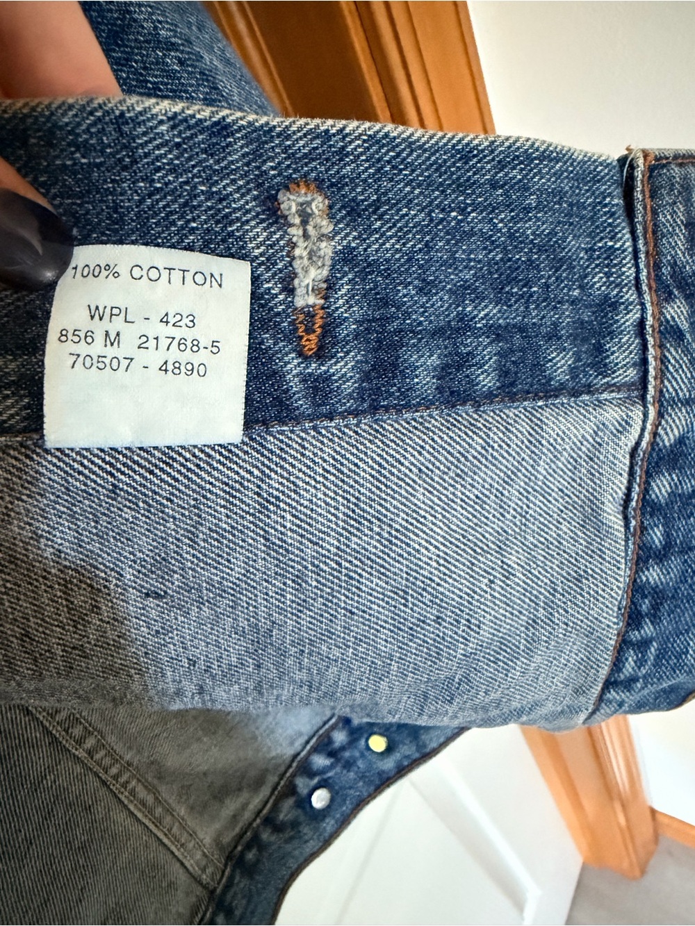Gently worn vintage Levi’s trucker jacket 70507 4890. - Picture 3 of 8